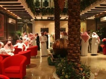 Golden 6 Hotel